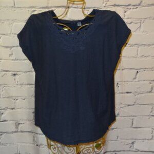 Basic Editions Navy Blue Short Sleeve Top w/Lace Neckline